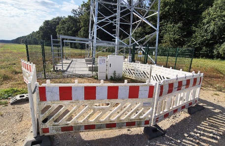 Arbeiten an Glasfaserleerrohranbindung für Maststandort