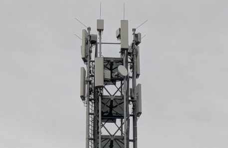 Antennen auf dem Mobilfunkmast M2 Cantnitz